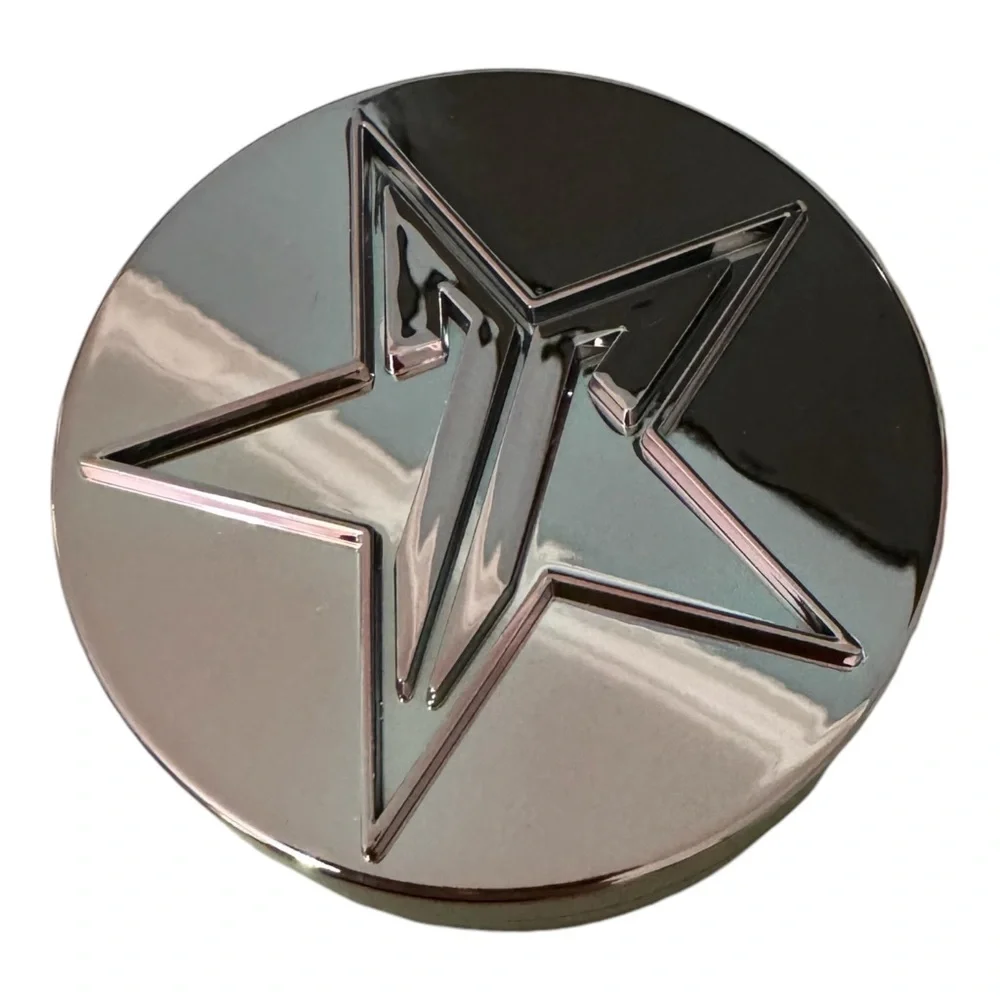 JEFFREE STAR NEW Cosmetics Magic Star Luminous Setting Powder in Caramel